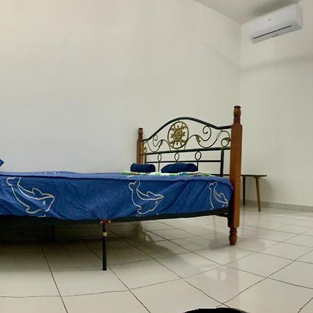 Homestay Cikgu Nora Near Uthm Kptm Kktm Ipg Moslim Onli Kampong Seri Gading Luaran gambar